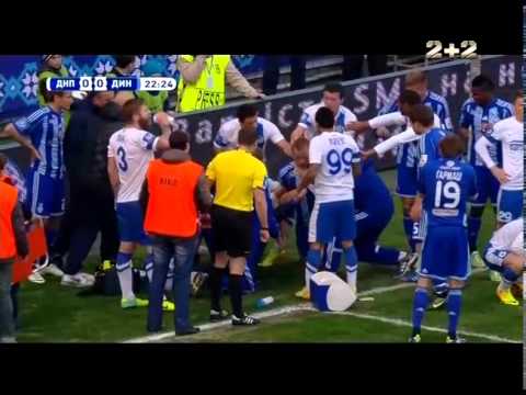 «Դնեպրի» կիսապաշտպանը խաղադաշտում փրկել է մրցակցի կյանքը...video